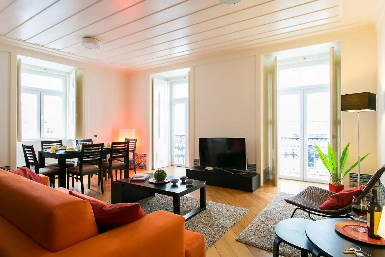 Joivy Elegant 2Br Apt With Workspace Nearby Baixa-Chiado Subway Лиссабон