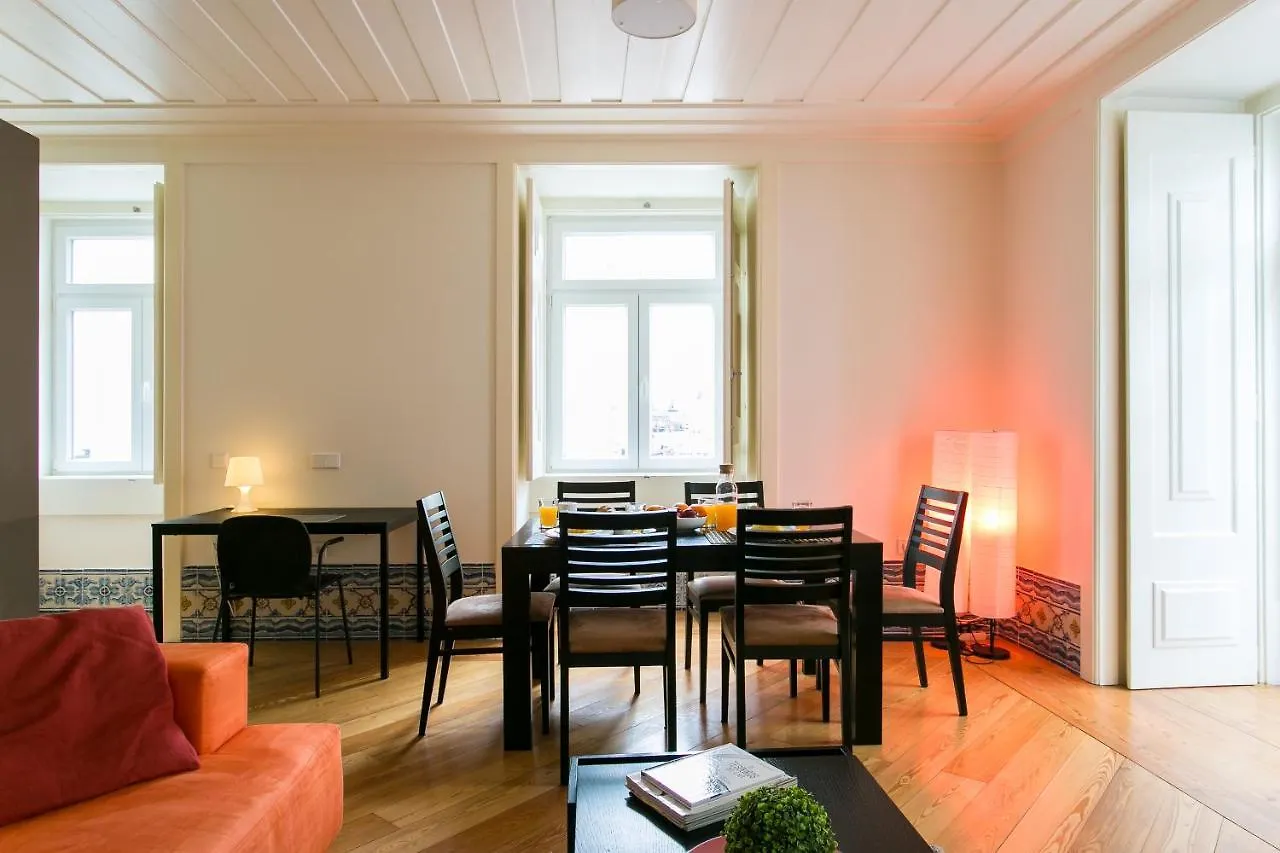 Joivy Elegant 2Br Apt With Workspace Nearby Baixa-Chiado Subway Lisbon Portugal